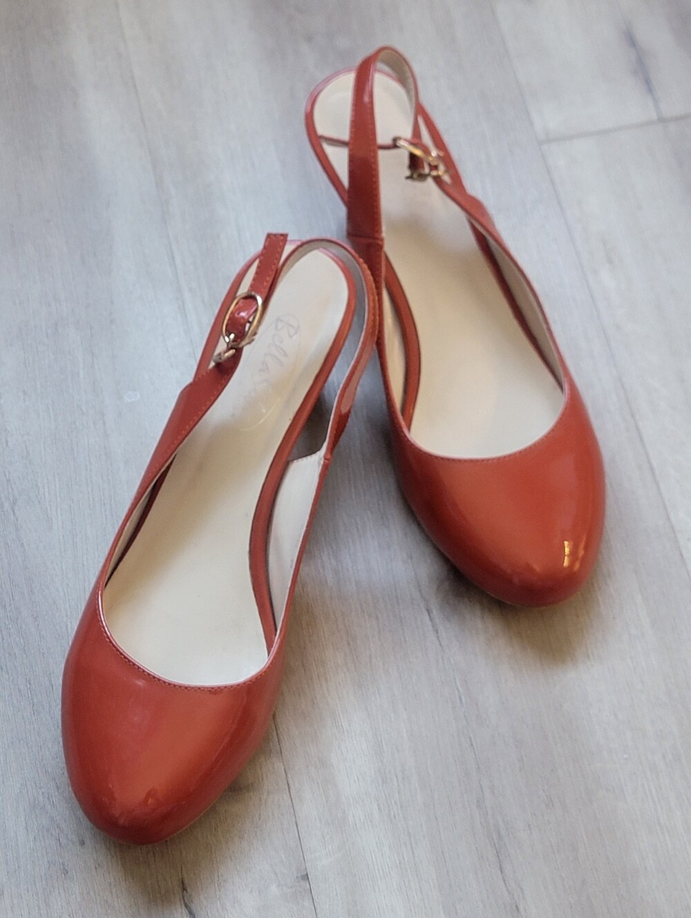 ✨ Bella Siba Italia Burnt Orange Patent Leather Slingback Wedges - 38